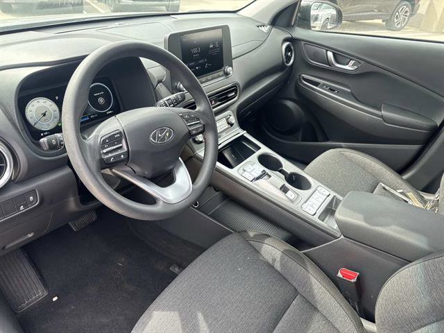 Used 2023 Hyundai Kona SE w/ Cargo Package FWD image 14