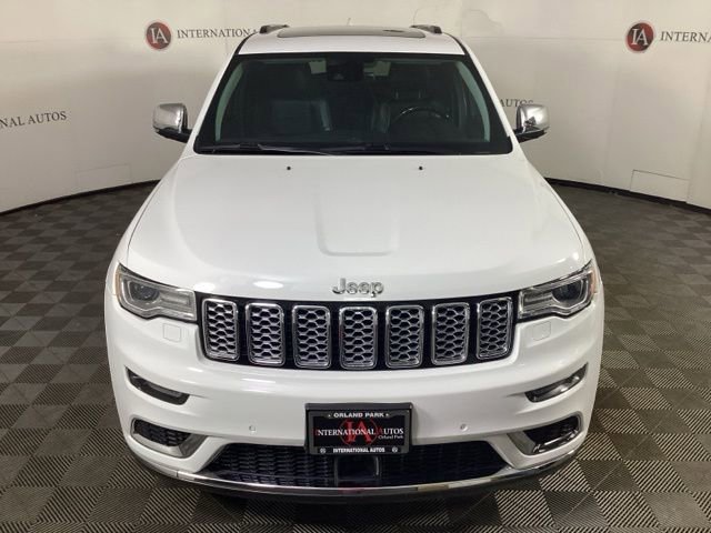 Used 2017 Jeep Grand Cherokee Summit image 2