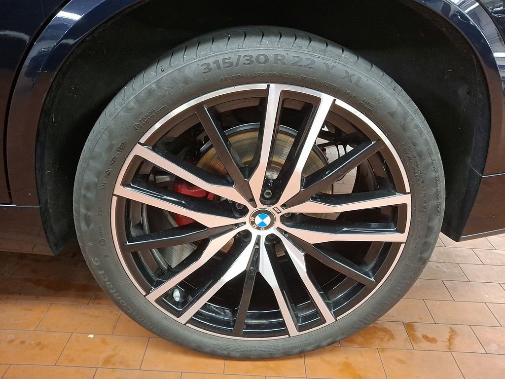 Certified 2022 BMW X5 xDrive40i w/ M Sport Package image 7