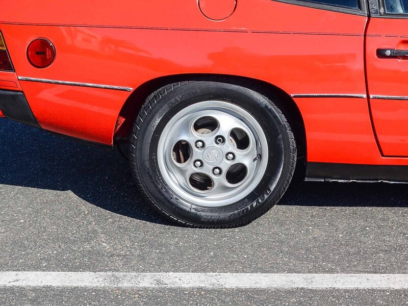Used 1987 Porsche 924 S RWD image 9