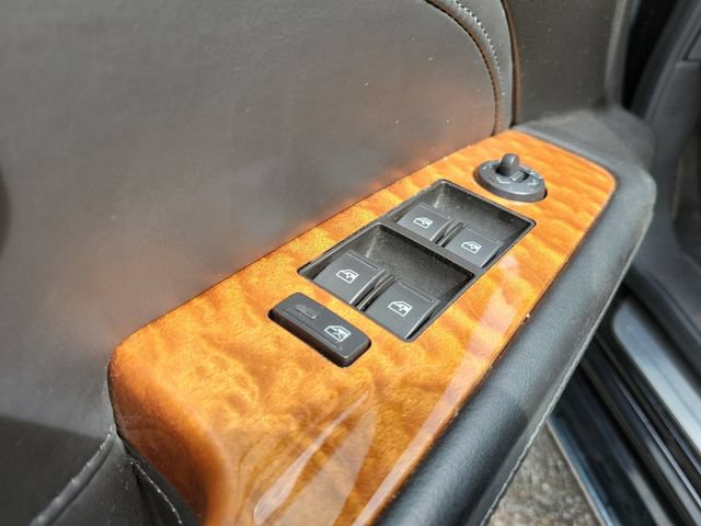 Used 2010 Cadillac STS AWD/4WD image 22