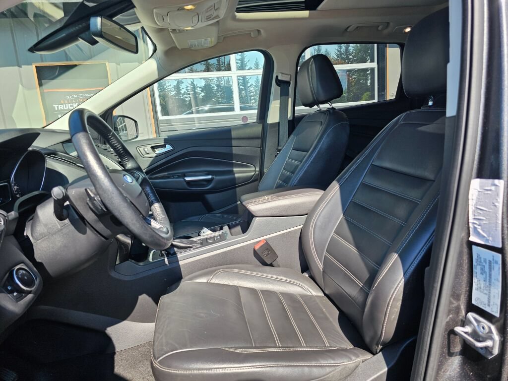 Used 2017 Ford Escape Titanium w/ Canadian Touring Package AWD/4WD image 22