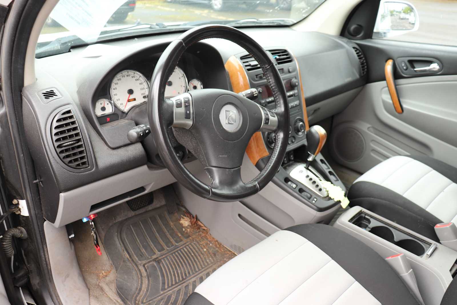 Used 2006 Saturn Vue 2WD V6 w/ Sun & Sound Pkg image 10