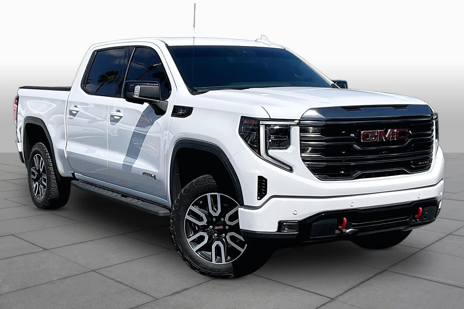 Used 2024 GMC Sierra 1500 AT4 w/ AT4 Premium Package AWD/4WD image 2