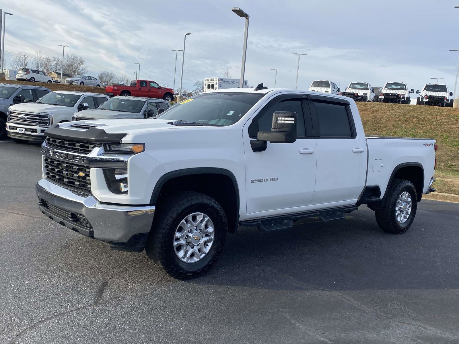 Used 2022 Chevrolet Silverado 2500 LT w/ Fleet Comfort Package image 3