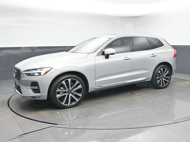 Used 2023 Volvo XC60 B6 Ultimate w/ Protection Package Premier image 4