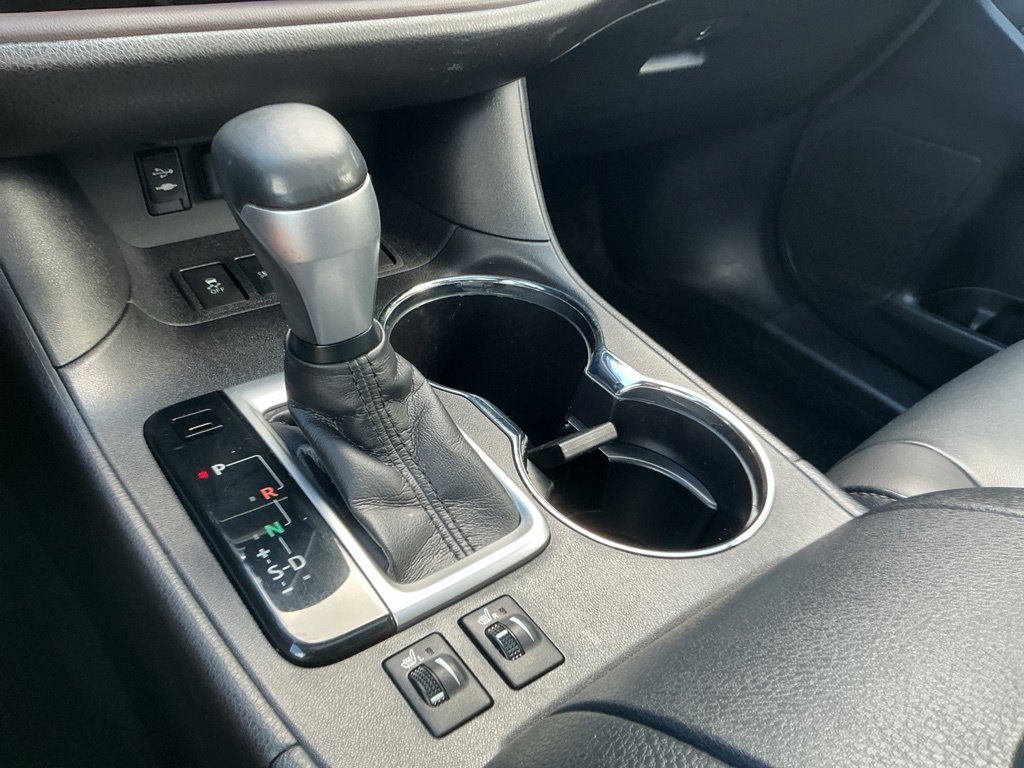 Used 2019 Toyota Highlander XLE AWD/4WD image 31