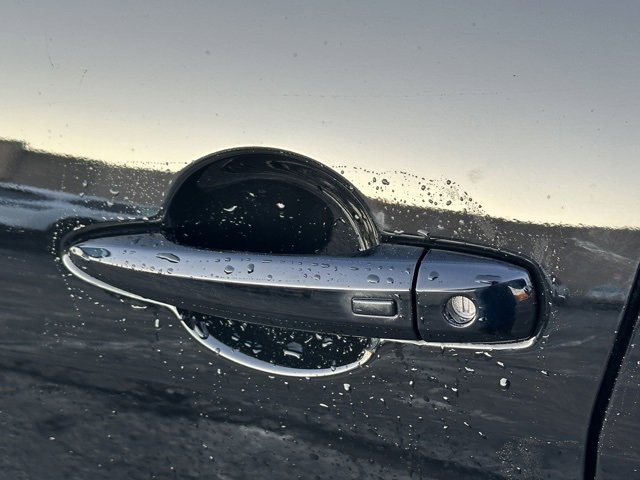 Certified 2023 Nissan Sentra SR w/ Midnight Edition Package image 12