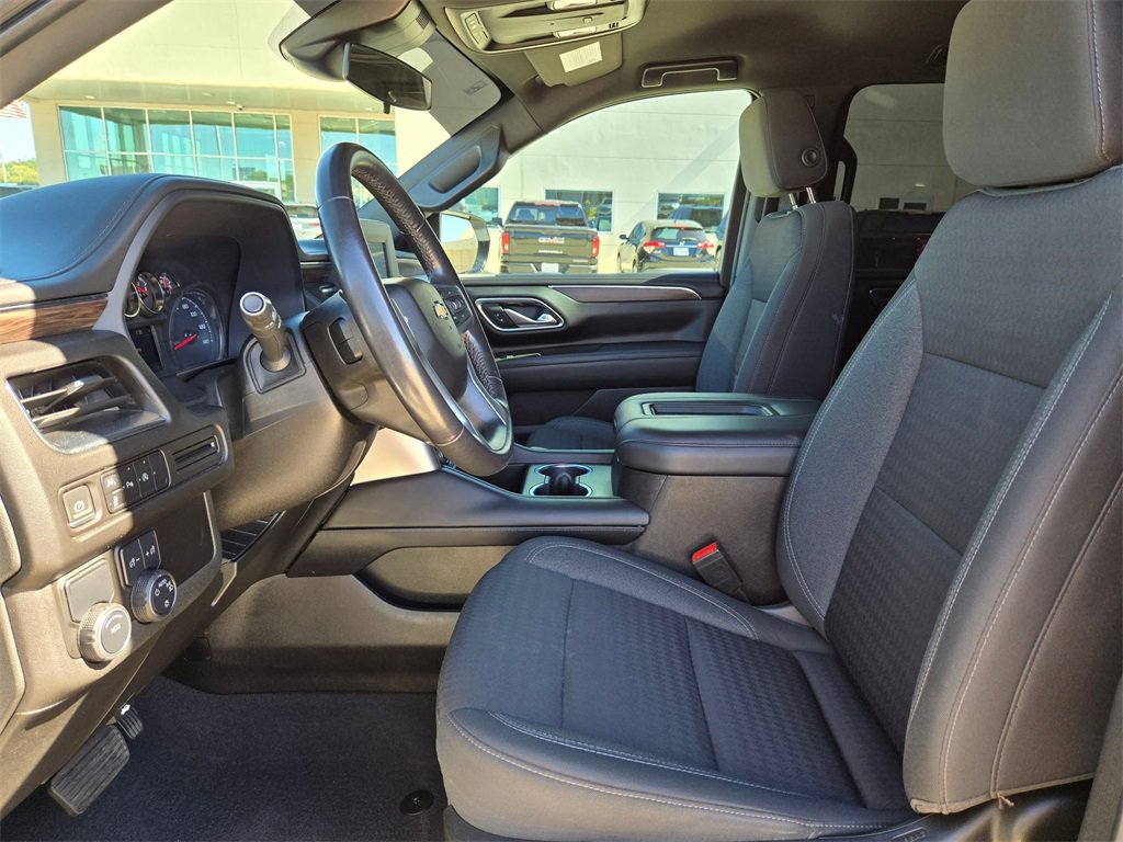 Used 2023 Chevrolet Suburban LS image 9