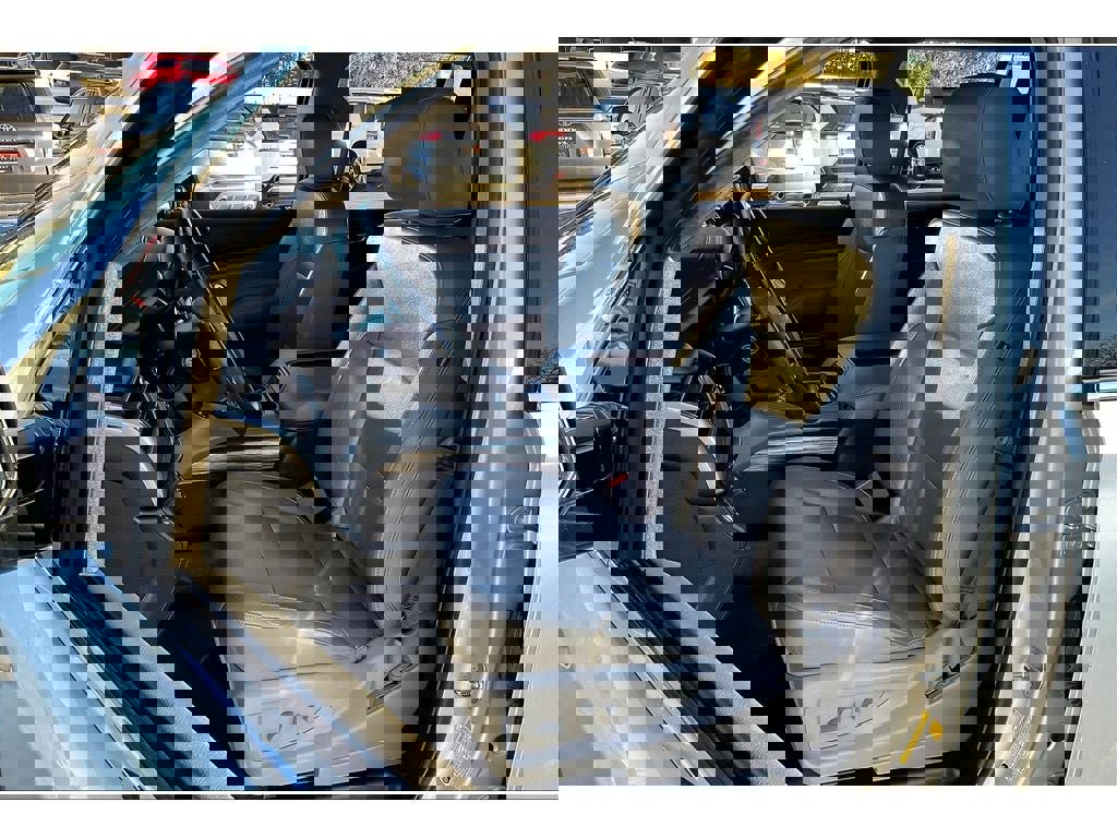 Used 2018 Chevrolet Suburban LT image 27