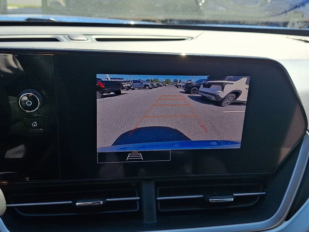 Used 2024 Chevrolet Trax RS FWD image 19