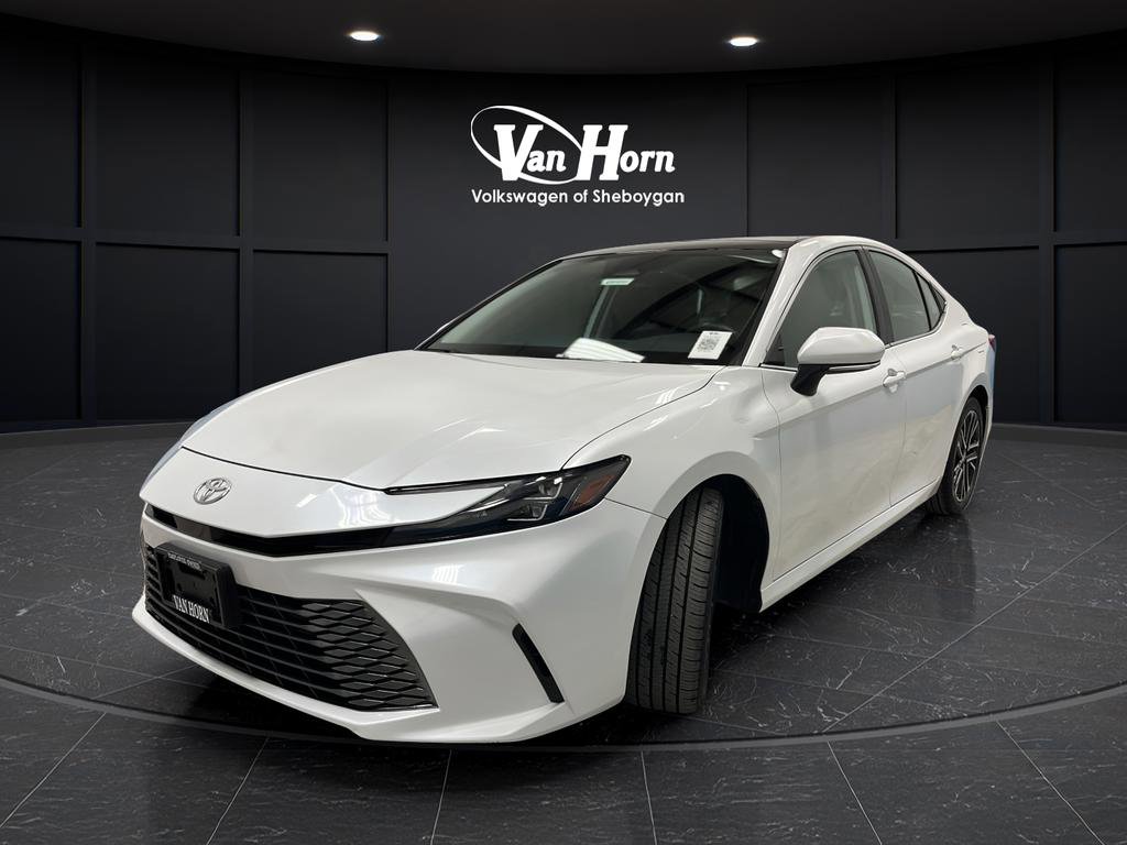 Used 2025 Toyota Camry XLE image 7