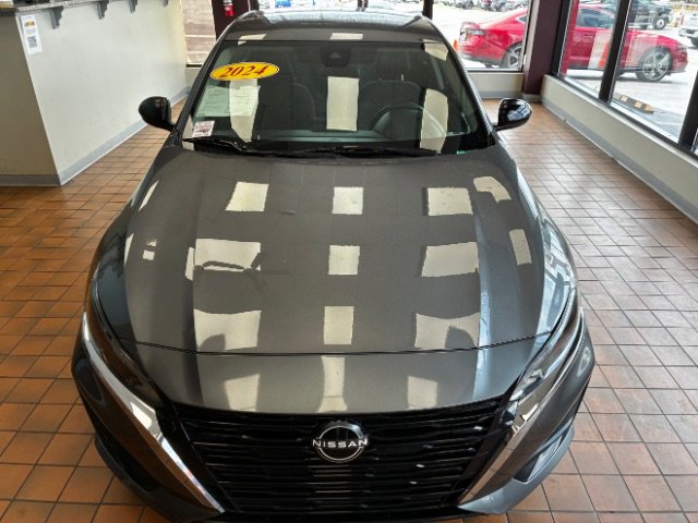 Used 2024 Nissan Altima 2.5 S FWD image 6
