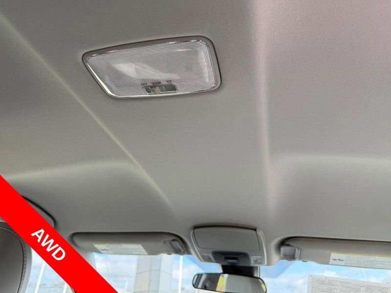 Used 2024 Toyota Camry SE AWD/4WD image 15