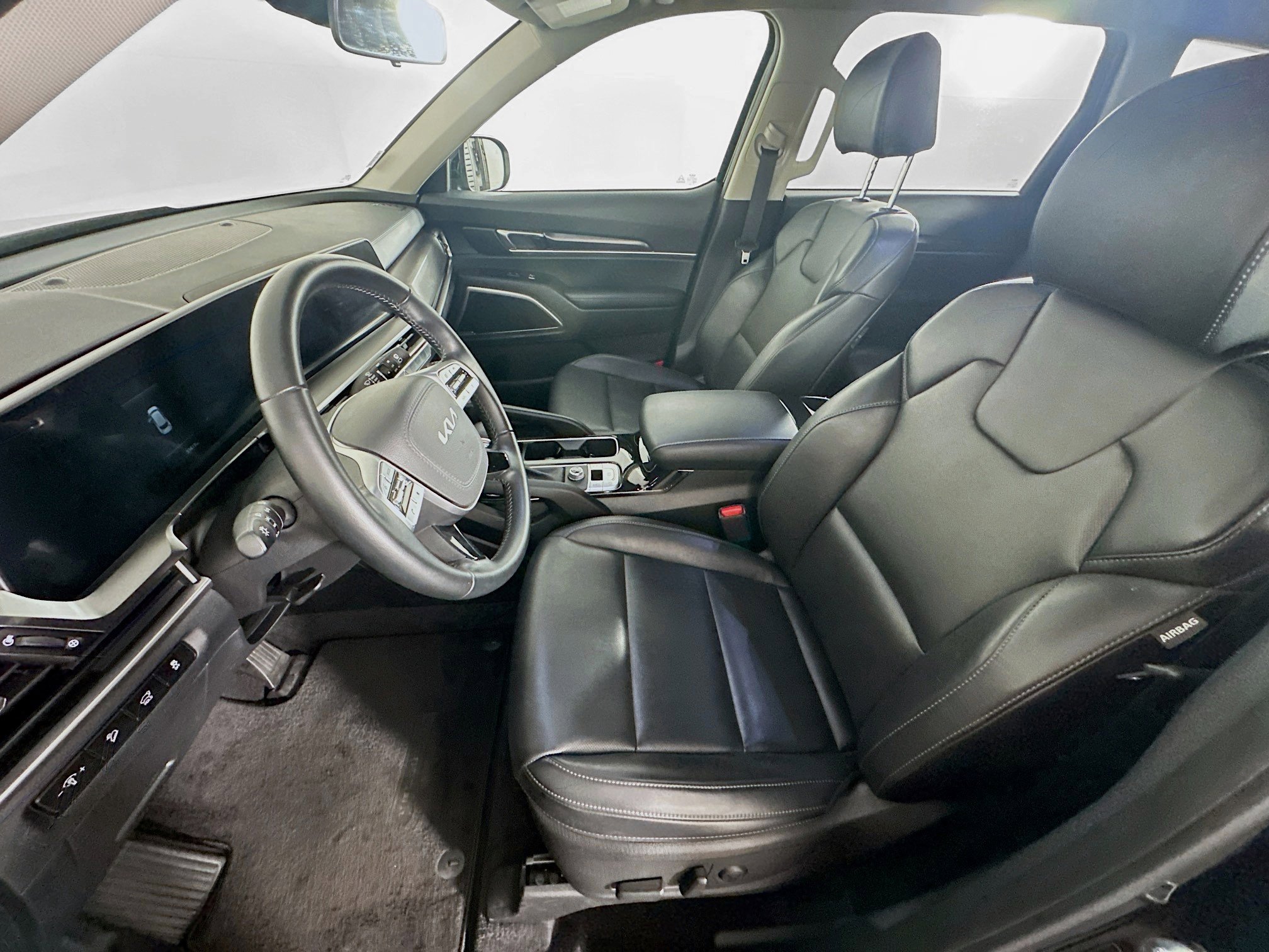 Used 2025 Kia Telluride S image 13