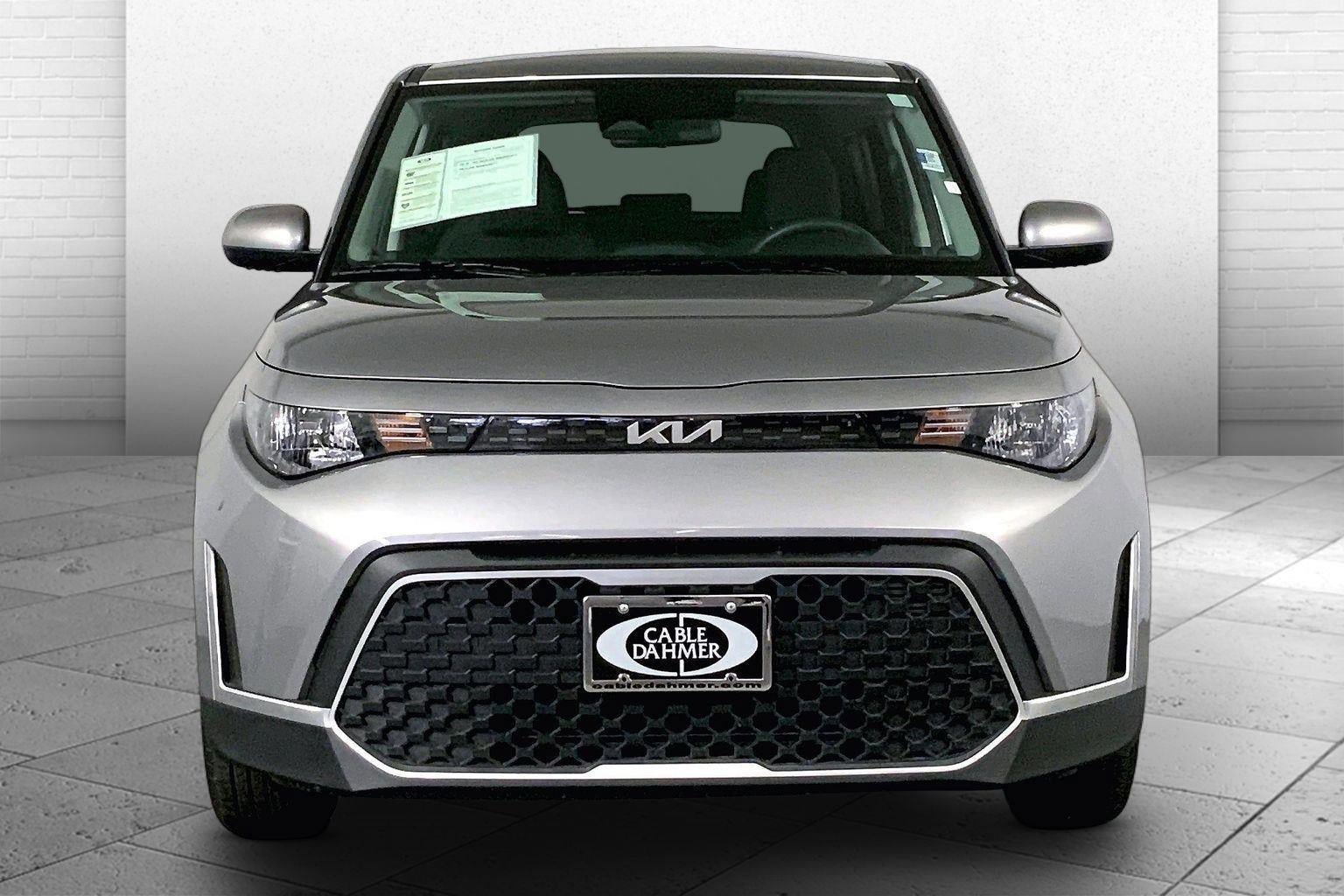 Certified 2025 Kia Soul LX FWD image 2