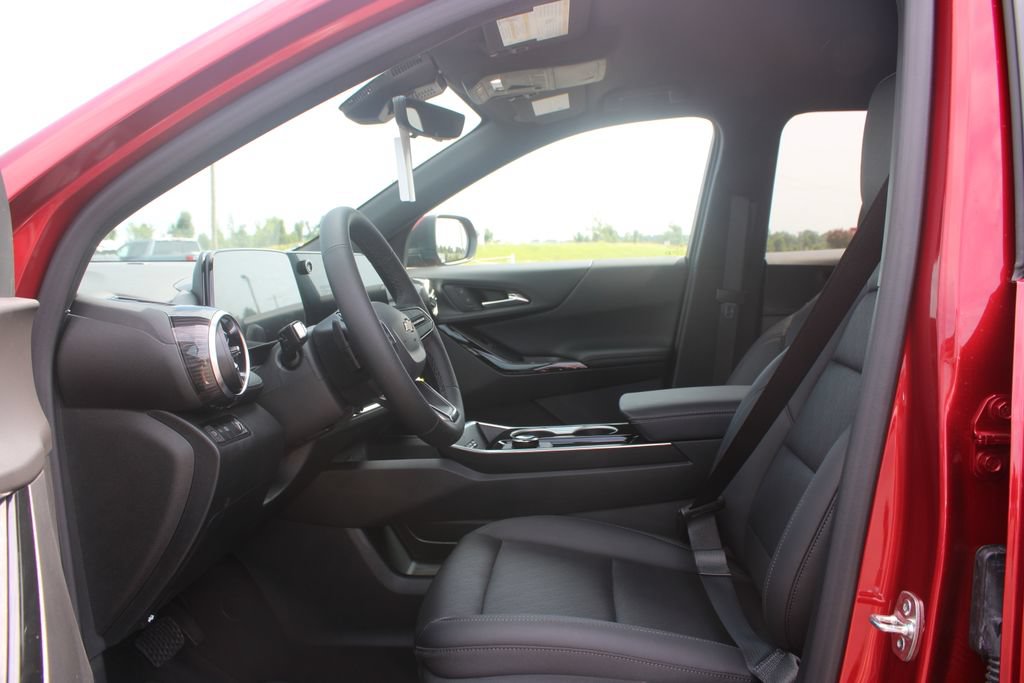 New 2027 Chevrolet Equinox LT w/ Convenience Package II FWD image 23