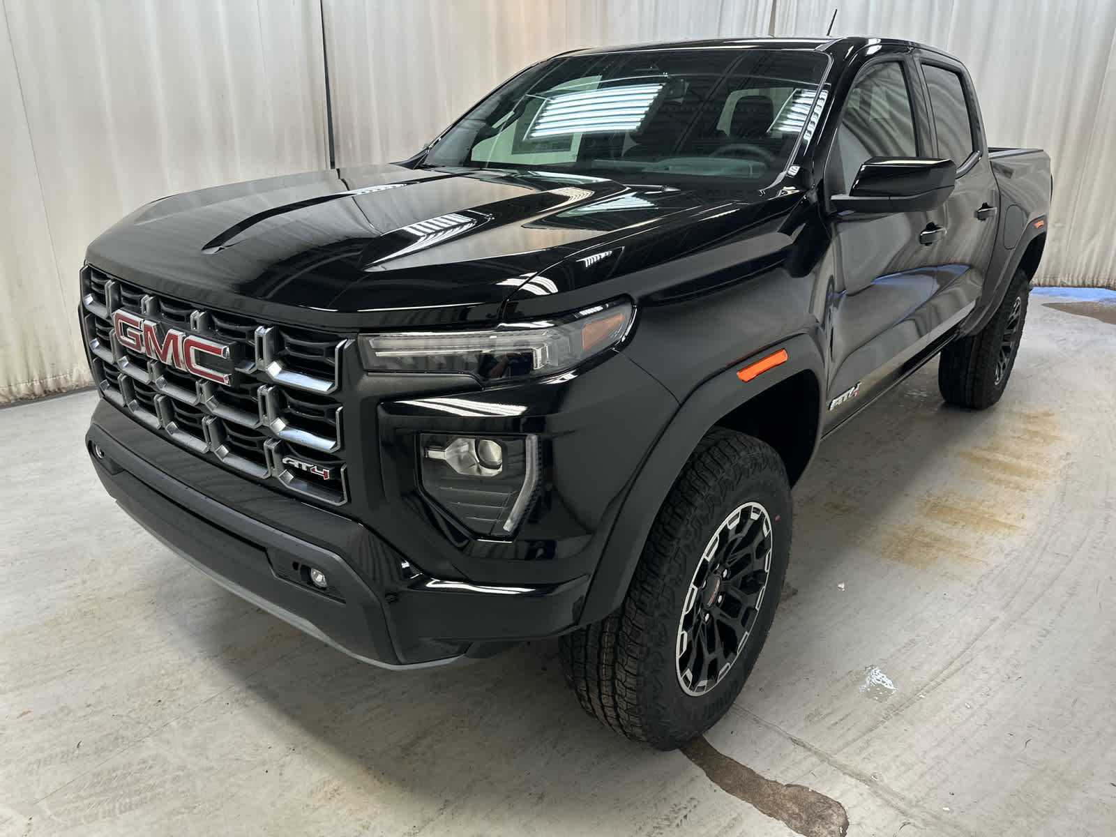 New 2026 GMC Canyon AT4 image 3