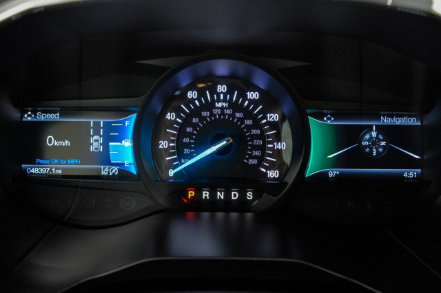 Used 2019 Ford Edge Titanium FWD image 17