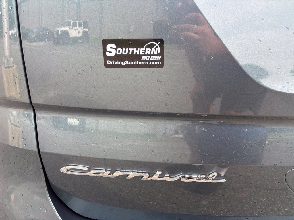 Used 2022 Kia Carnival SX FWD image 26