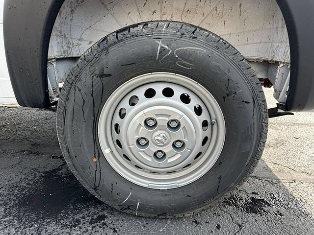New 2024 RAM ProMaster 2500 w/ Safety Group FWD image 28