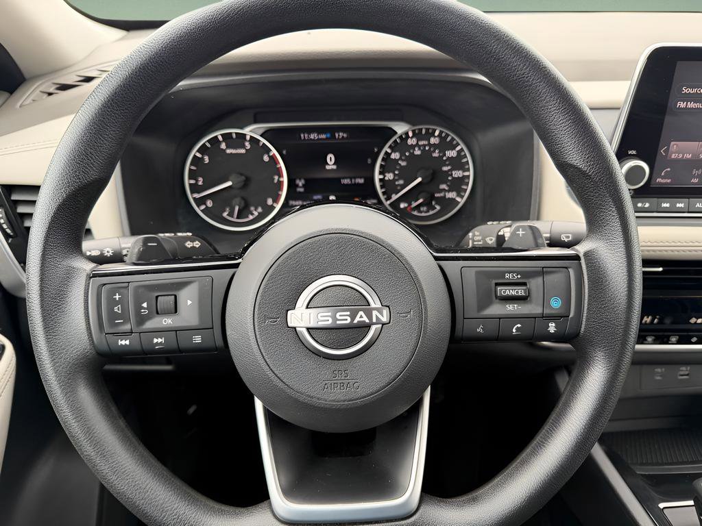 Certified 2022 Nissan Rogue SV image 18