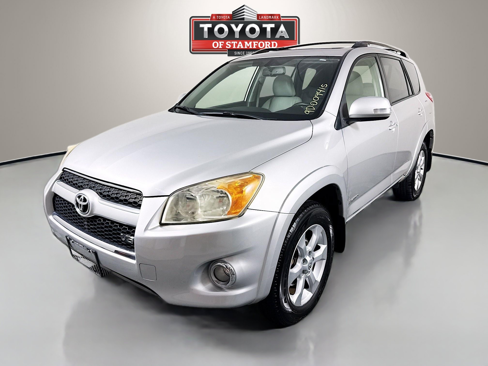 Used 2009 Toyota RAV4 Limited AWD/4WD image 3