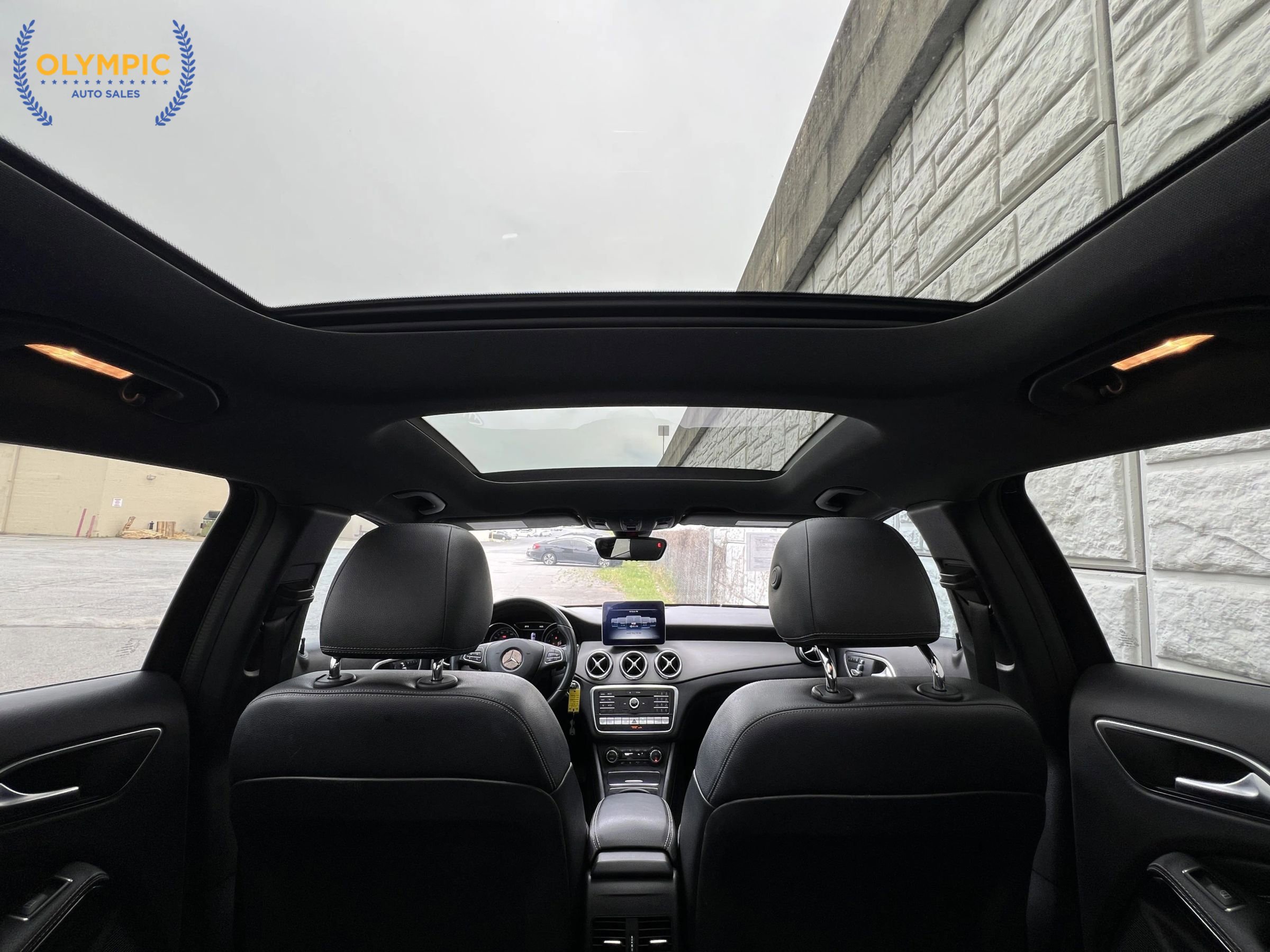 Used 2019 Mercedes-Benz GLA 250 4MATIC w/ Premium Package image 41
