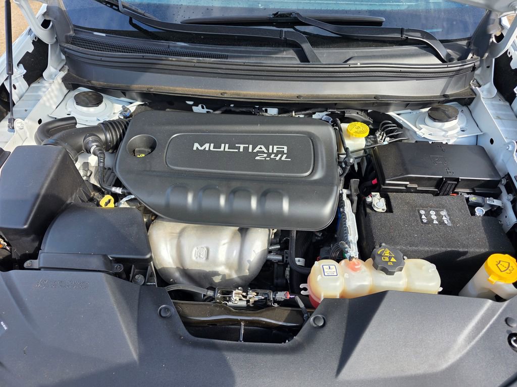 Used 2019 Jeep Cherokee Latitude Plus image 25