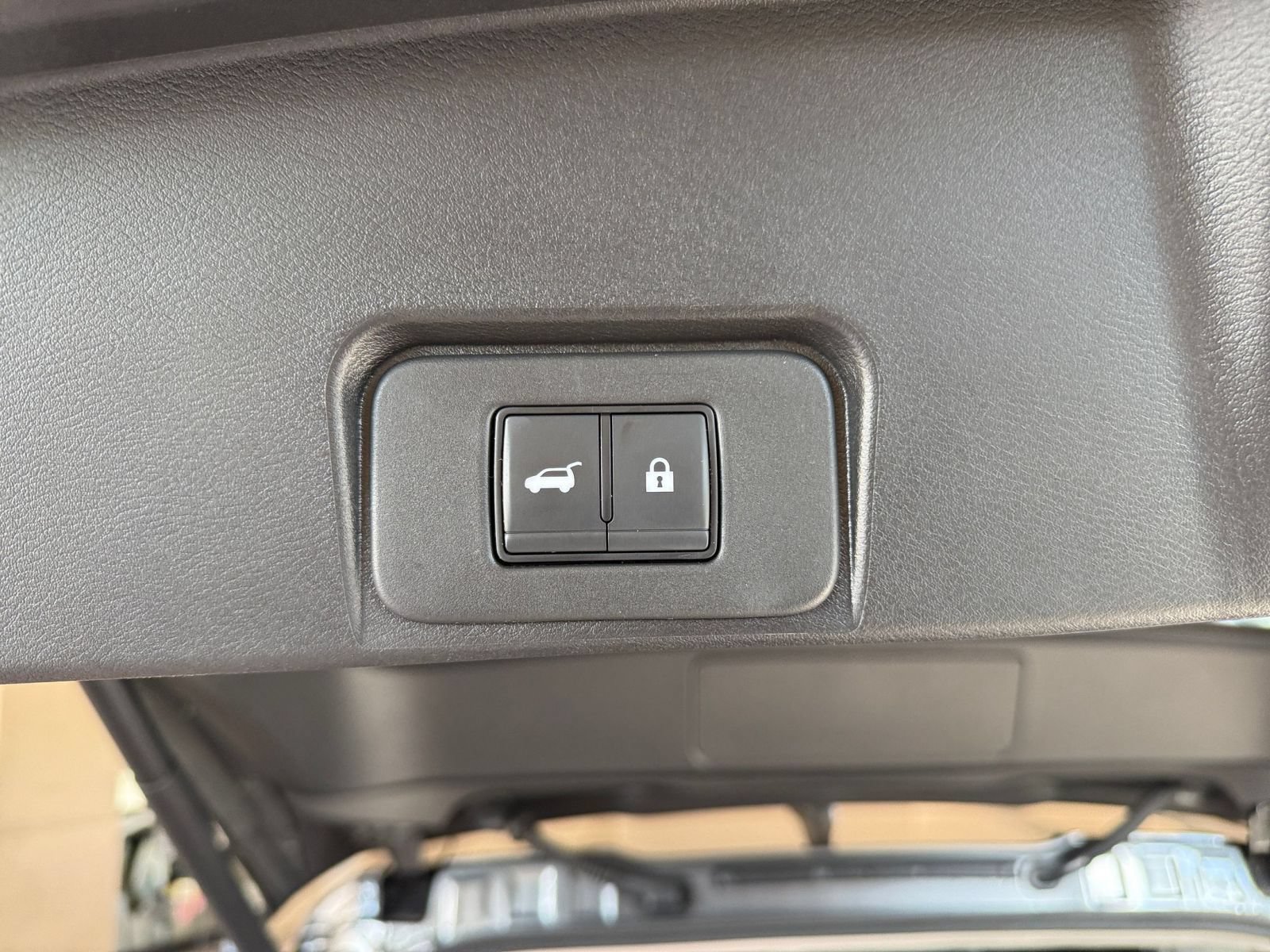 Used 2026 Nissan Rogue SV AWD/4WD image 22
