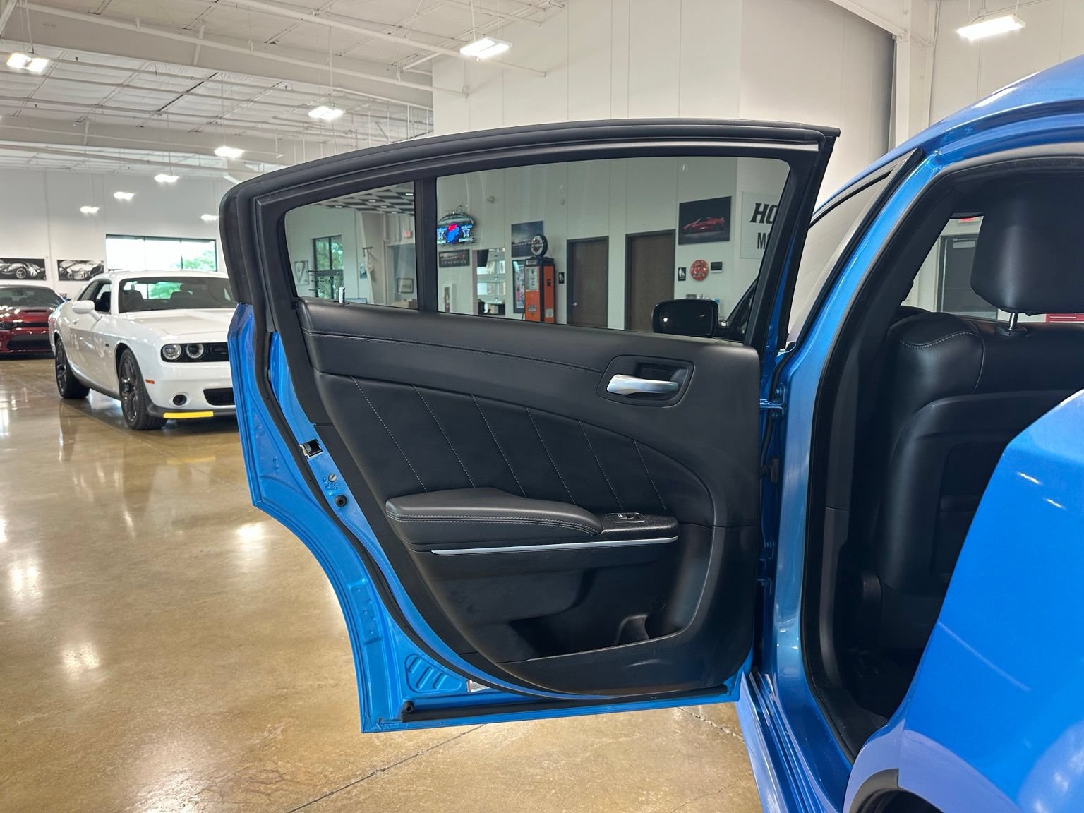 Used 2023 Dodge Charger Scat Pack w/ Plus Group RWD image 39