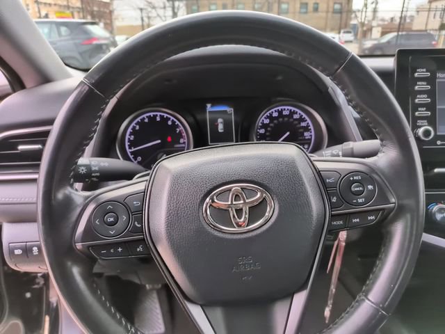 Used 2023 Toyota Camry SE image 17