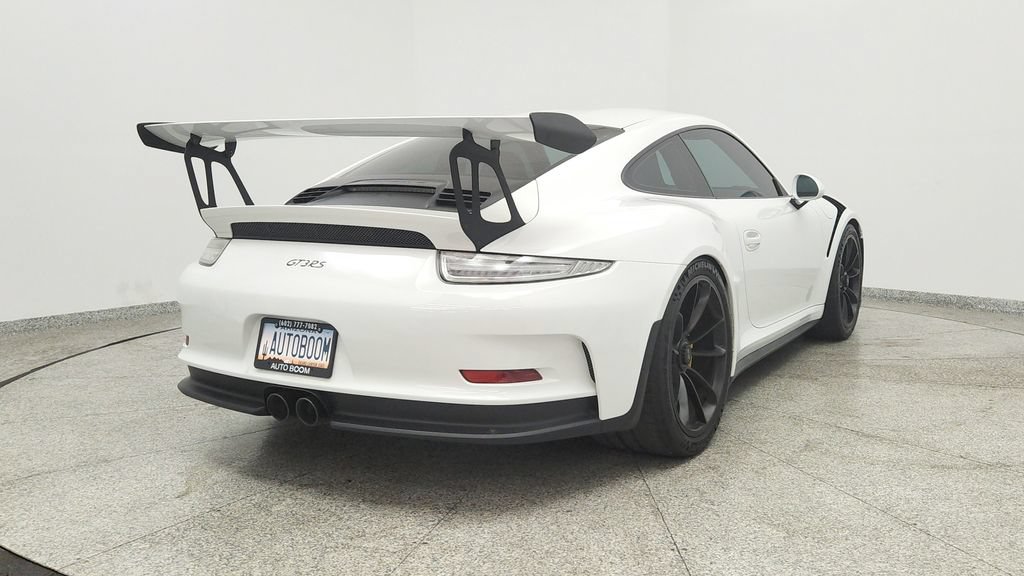 Used 2016 Porsche 911 GT3 RS RWD image 5