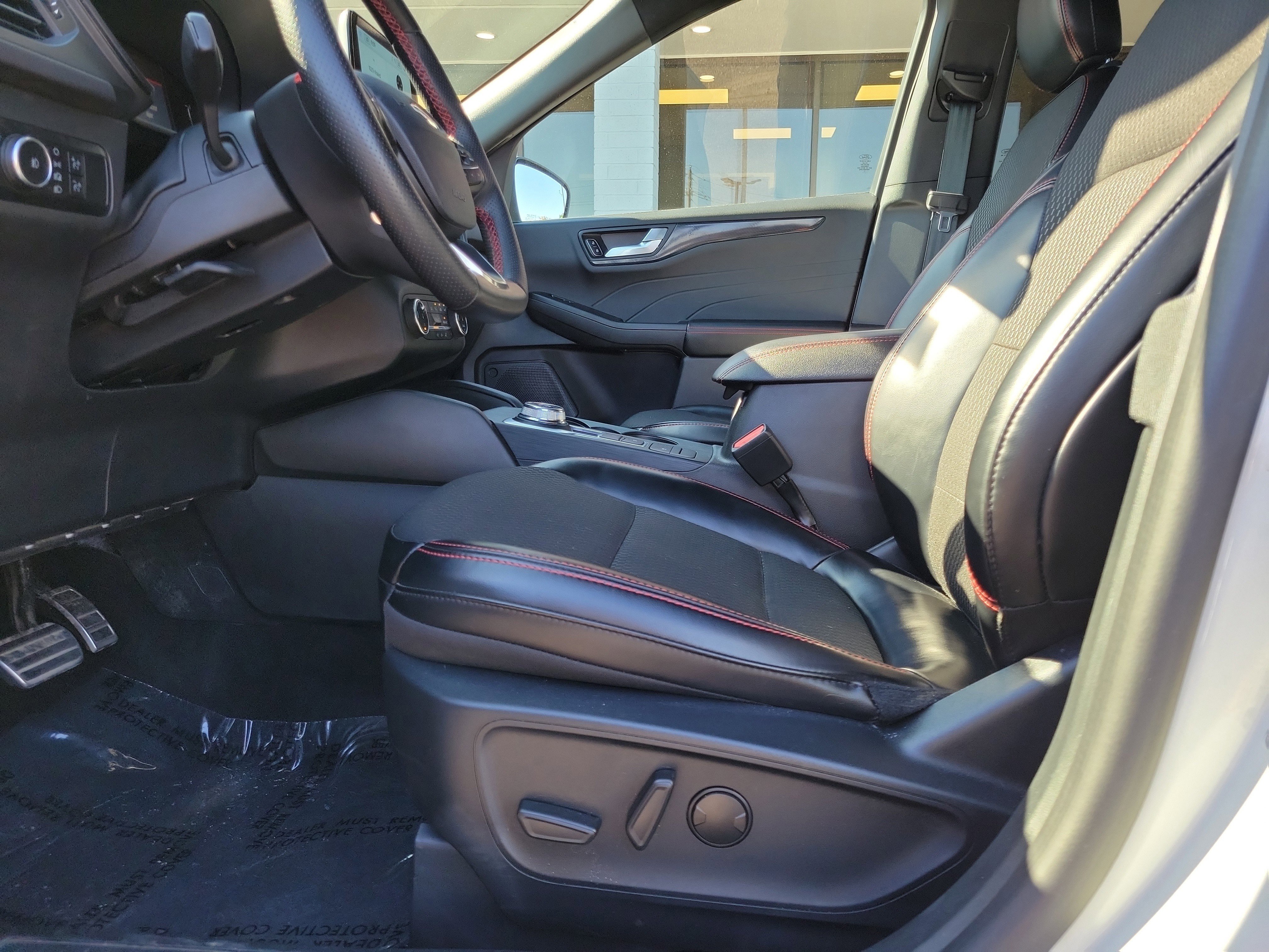 Used 2024 Ford Escape ST-Line Select AWD/4WD image 16