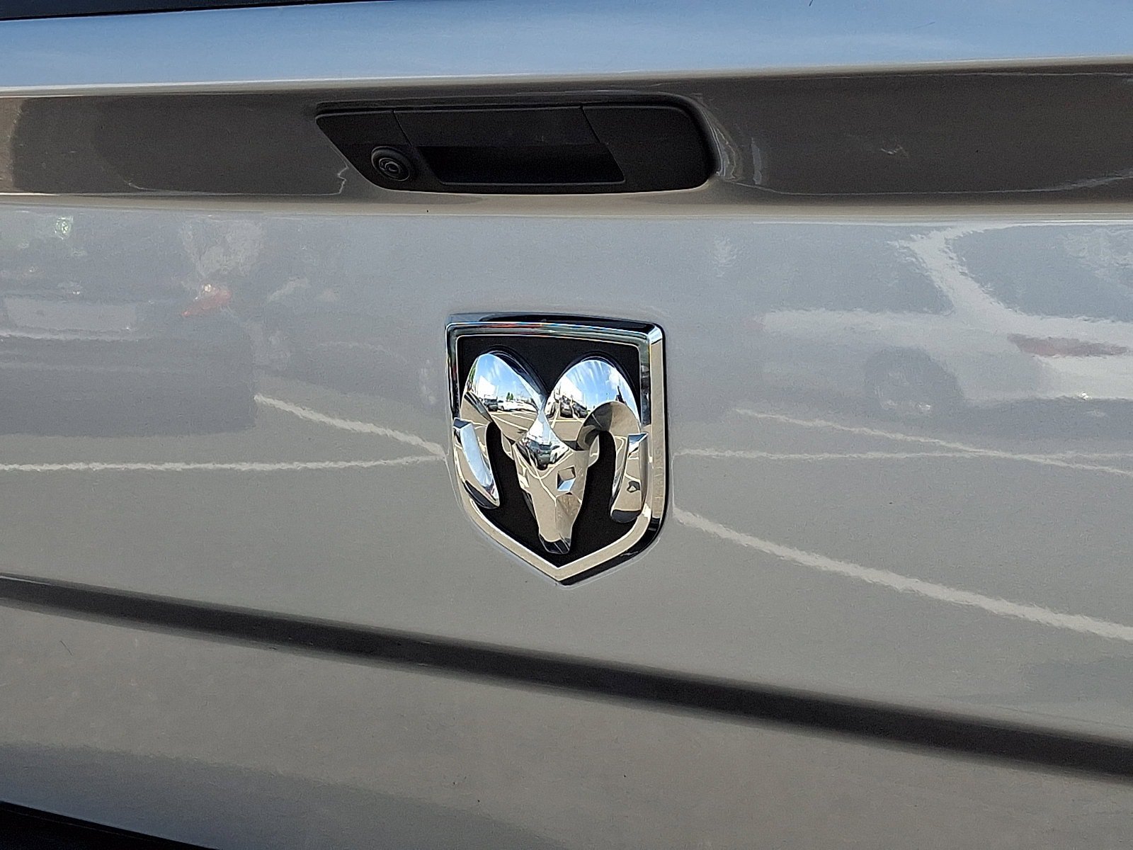 Used 2024 RAM 1500 Classic SLT AWD/4WD image 29
