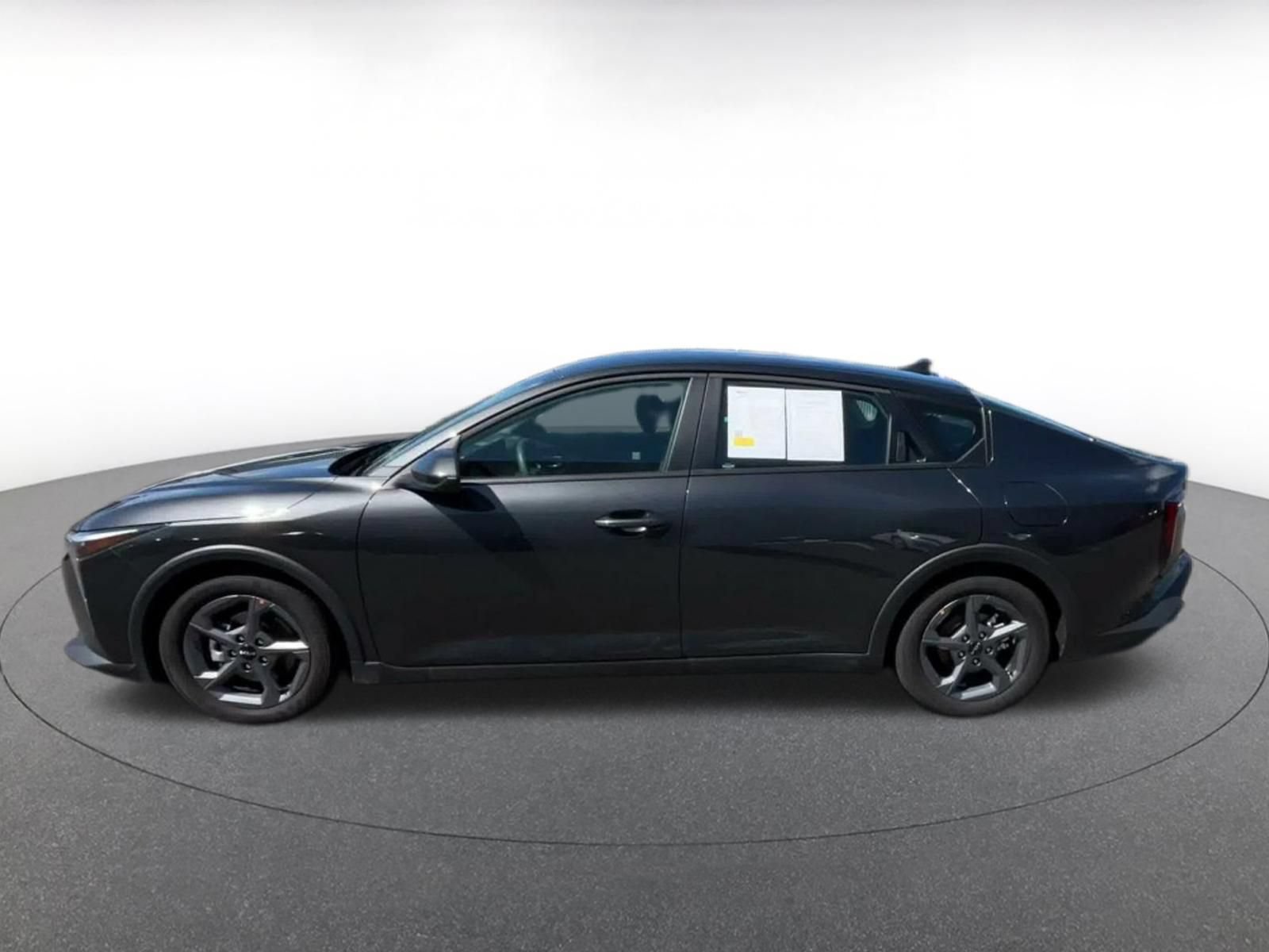 Used 2026 Kia K4 FWD image 8