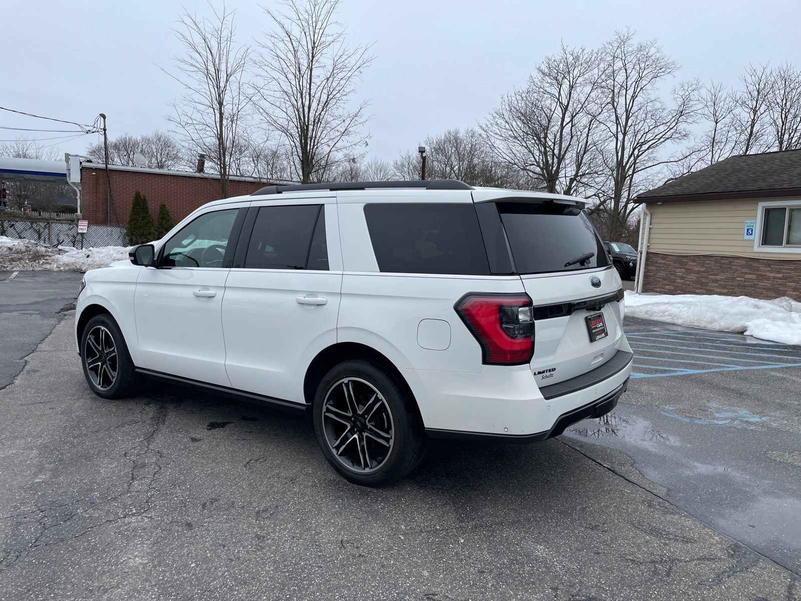Used 2020 Ford Expedition Limited w/ Equipment Group 303A image 3