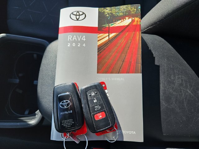 Used 2024 Toyota RAV4 XLE w/ Convenience Package AWD/4WD image 15