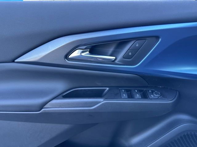 New 2025 Chevrolet Equinox EV LT w/ LPO, All-Weather Mat Package AWD/4WD image 8