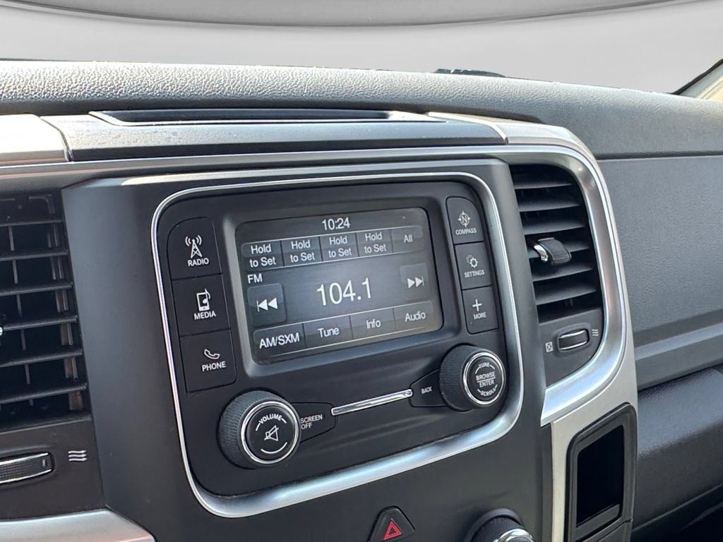 Used 2019 RAM 1500 Classic SLT AWD/4WD image 25