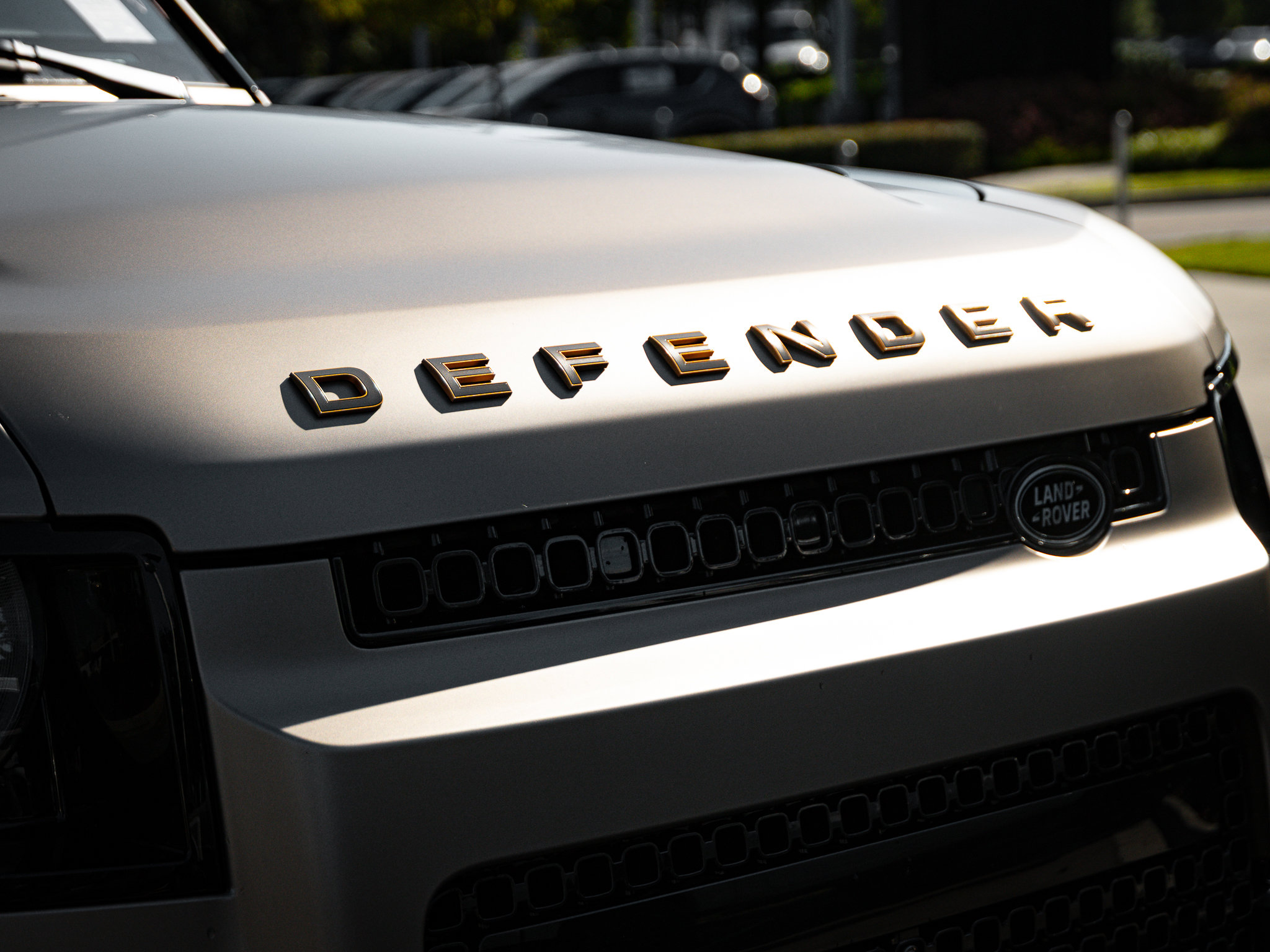 Used 2025 Land Rover Defender 110 image 3