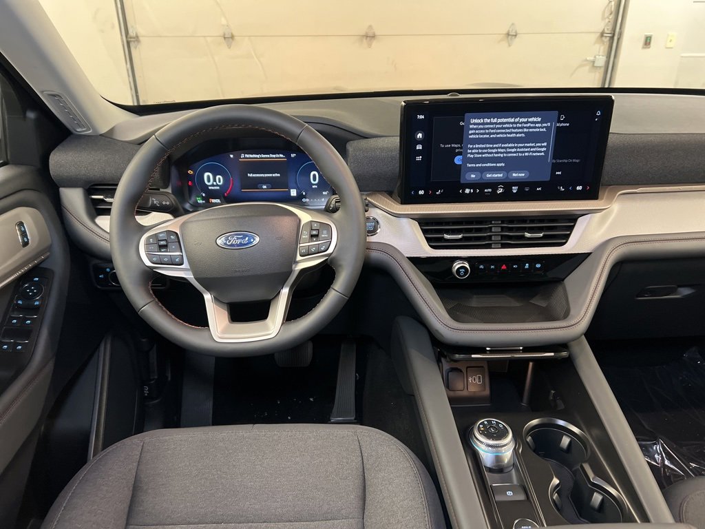 Used 2025 Ford Explorer Active image 7
