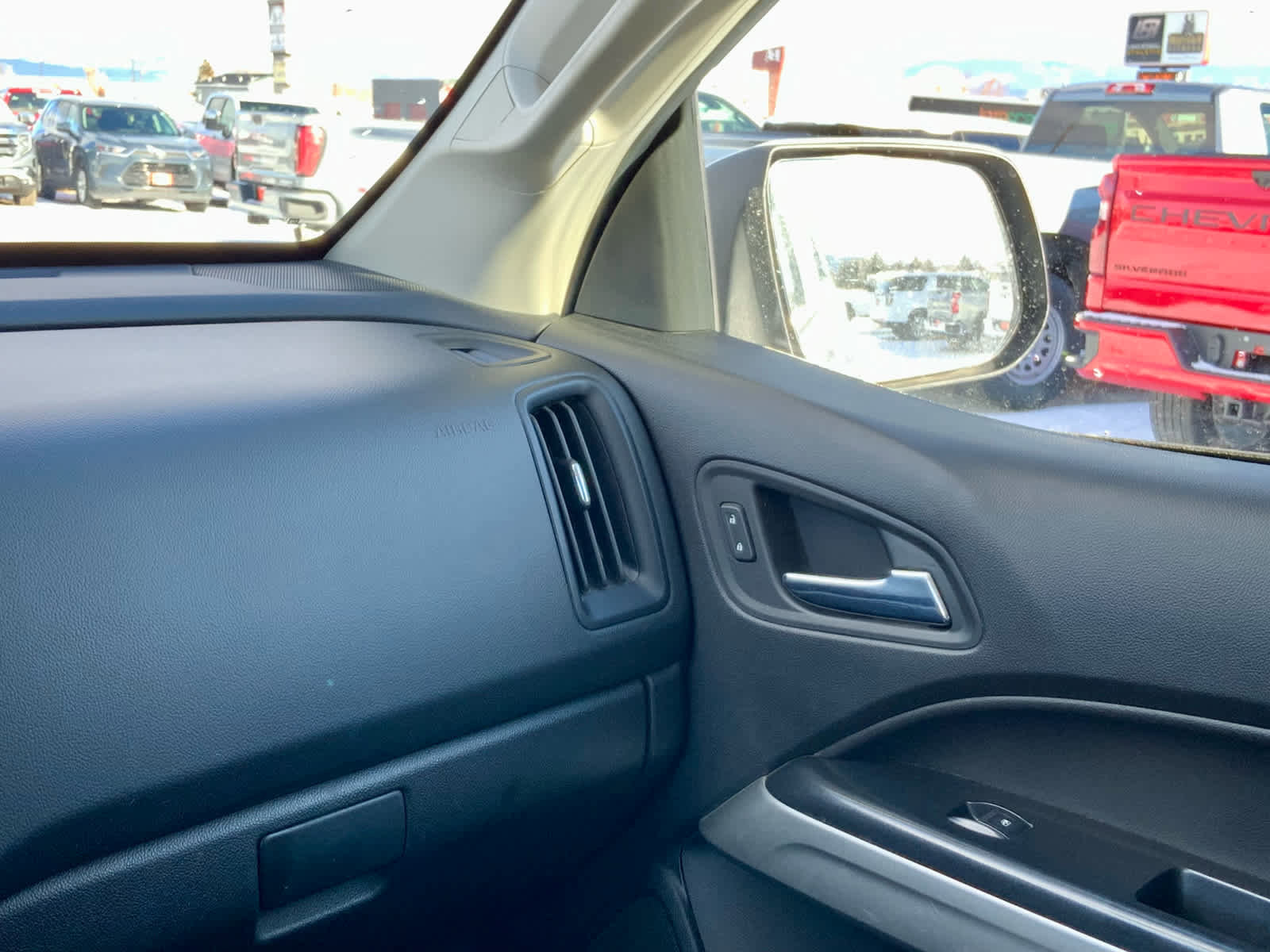 Used 2019 Chevrolet Colorado ZR2 image 37