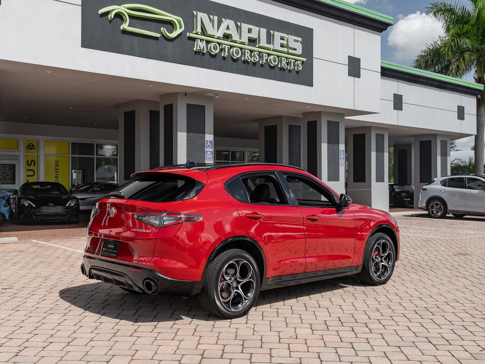 New 2024 Alfa Romeo Stelvio Veloce image 9