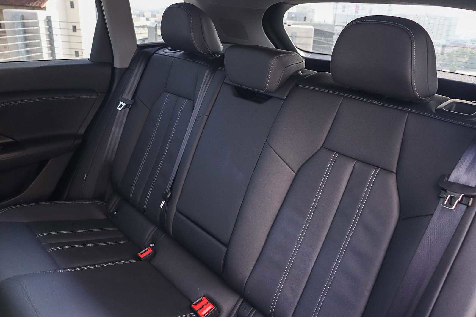 Used 2025 Audi Q6 e-tron Premium w/ Convenience Package image 23