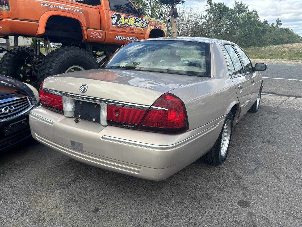 Used 1998 Mercury Grand Marquis LS RWD image 4
