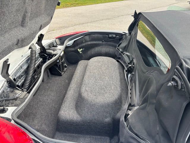 Used 2009 Pontiac Solstice GXP w/ Premium Package image 18