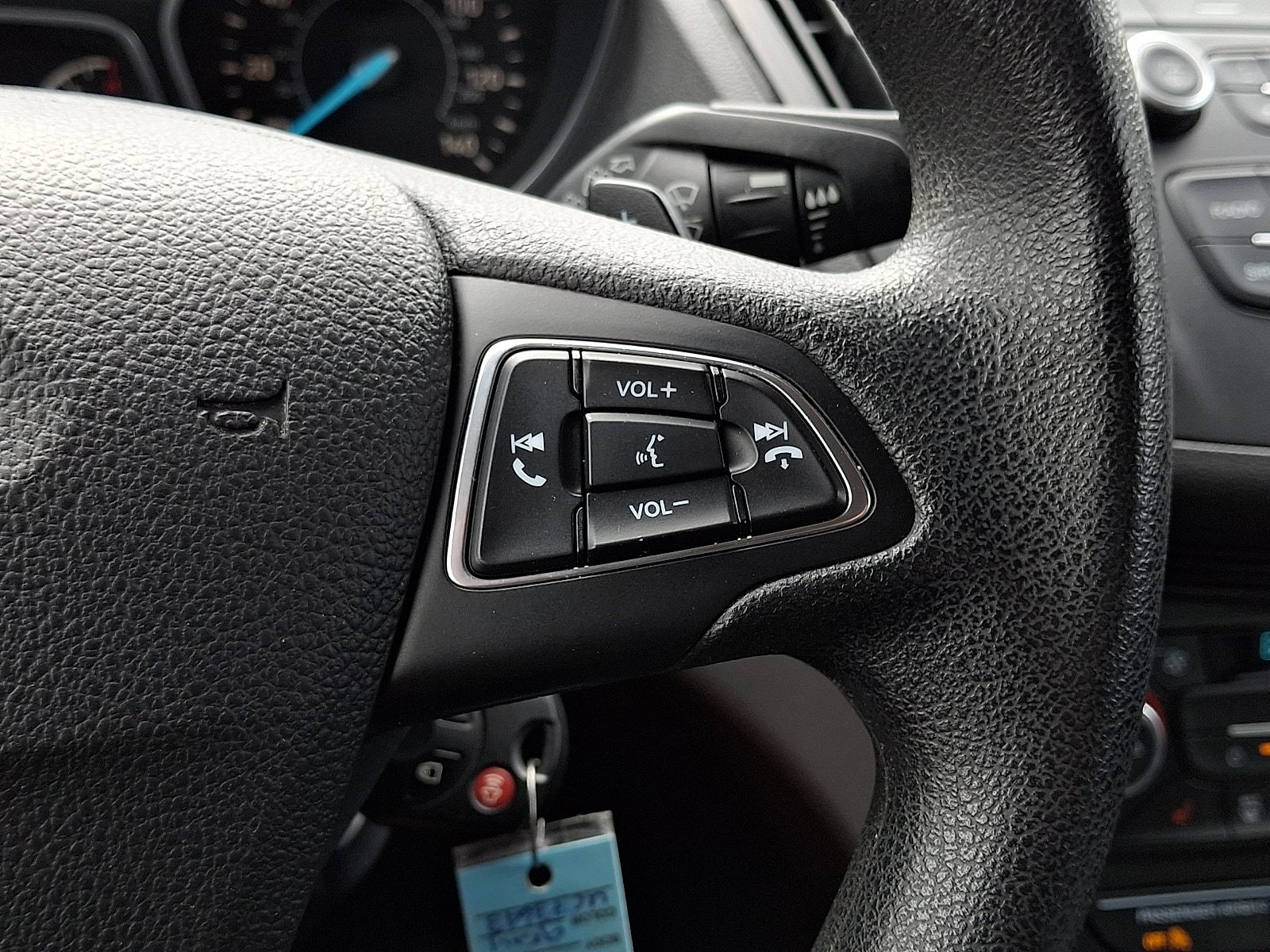 Used 2017 Ford Escape SE w/ SE Cold Weather Package AWD/4WD image 24