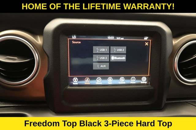 Used 2018 Jeep Wrangler Unlimited Rubicon w/ Cold Weather Group AWD/4WD image 25