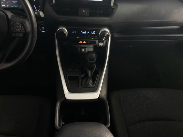 Used 2023 Toyota RAV4 XLE FWD image 22